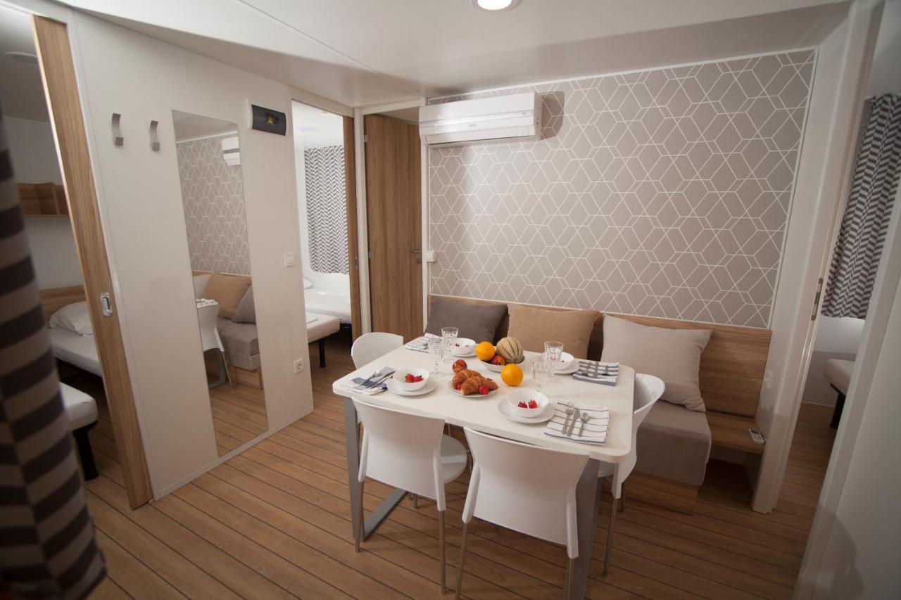 Mediteran Travel Mobile Homes In Camping Terme Catez Brežice Exterior foto