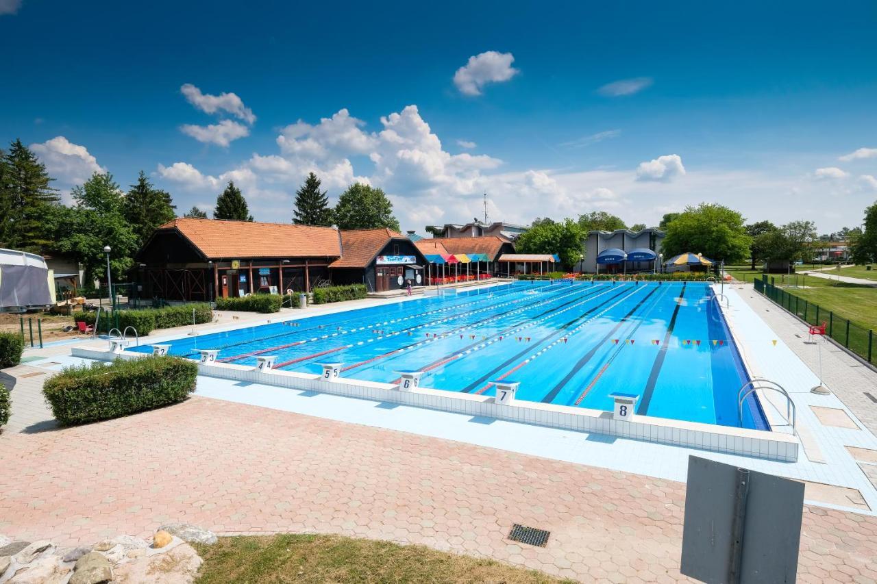 Mediteran Travel Mobile Homes In Camping Terme Catez Brežice Exterior foto