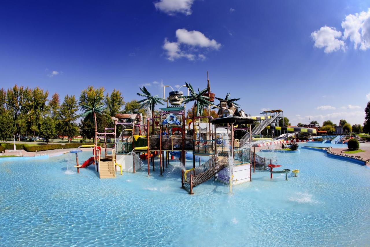 Mediteran Travel Mobile Homes In Camping Terme Catez Brežice Exterior foto